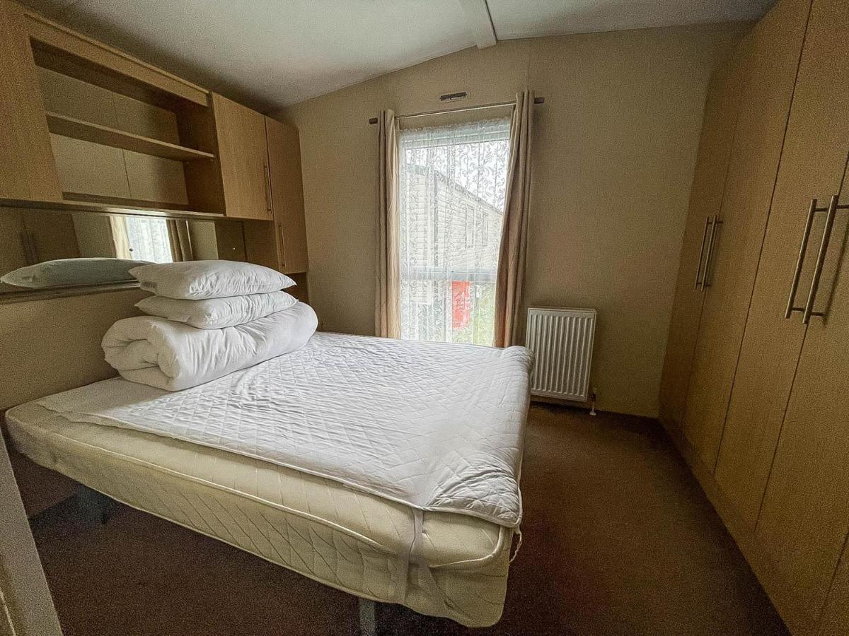 Lovely Caravan With Decking At Heacham Beach In Norfolk, Sleeps 6 Ref 21020C المظهر الخارجي الصورة
